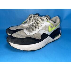 Nike Air Max Dawn DM9537-100 Men’s Size 10.5 White Black Volt Running Shoes